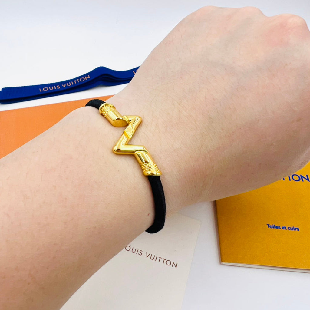 Louis Vuitton Volt Upside Down Play Small Bracelet Yellow Gold