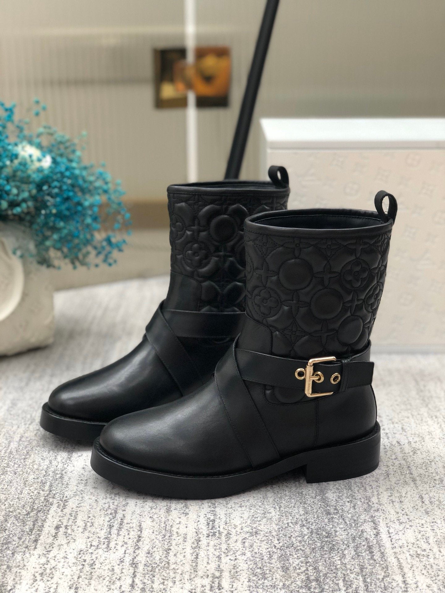 Louis Vuitton Discovery Flat Ankle Boot Black