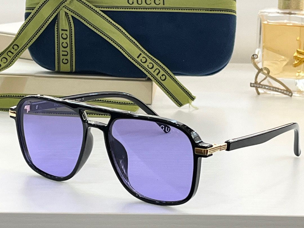 Gucci Navigator Frame Sunglasses