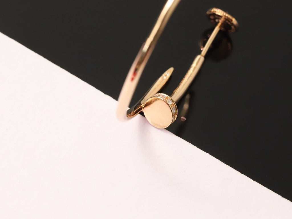 Cartier Earing Gold