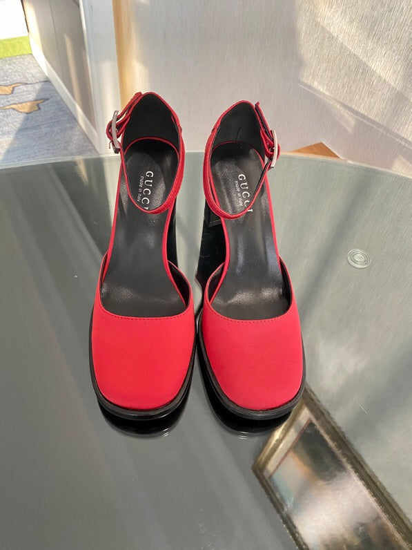 Gucci Platform Sandal Red