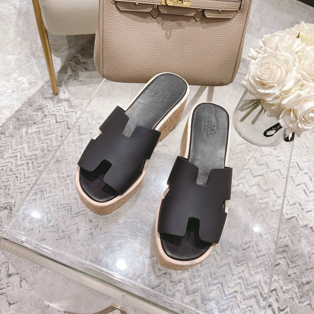 Hermes Eze 30 Sandal Black