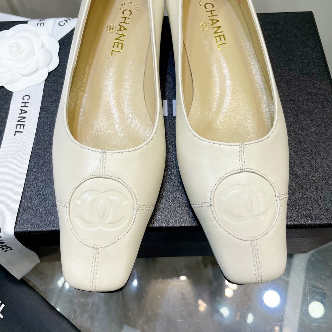 Chanel Flats Cream