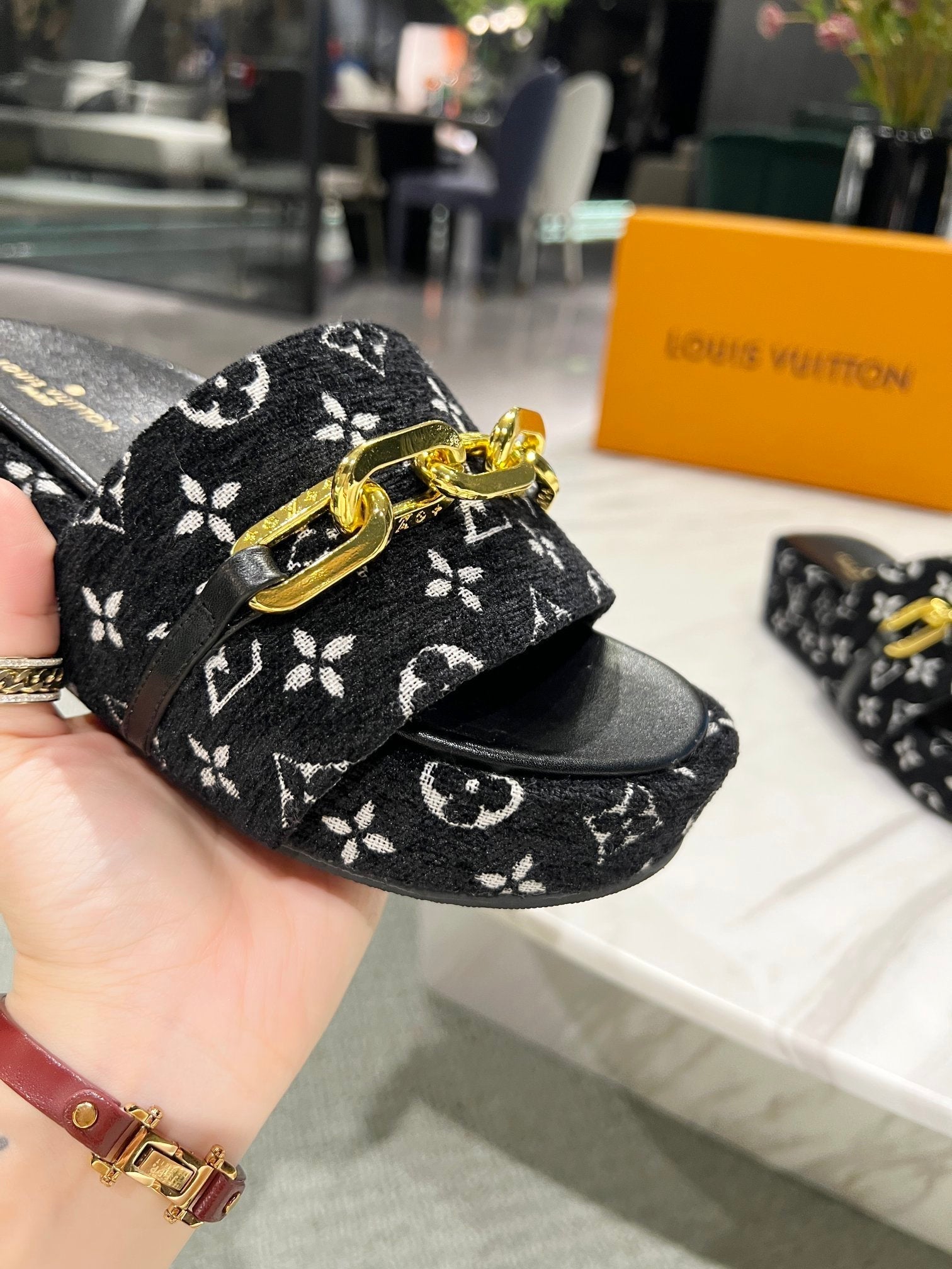 Louis Vuitton Jumbo Flatform Mule Black