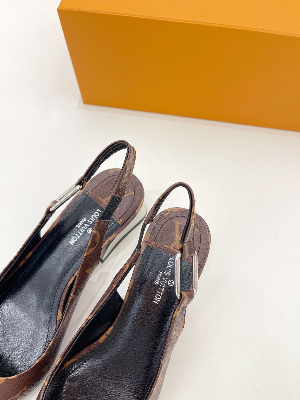 Louis Vuitton Magnetic Slingback Pump Brown