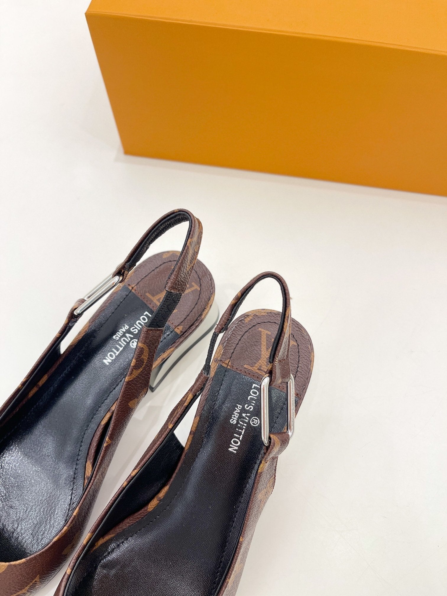 Louis Vuitton Magnetic Slingback Pump Brown
