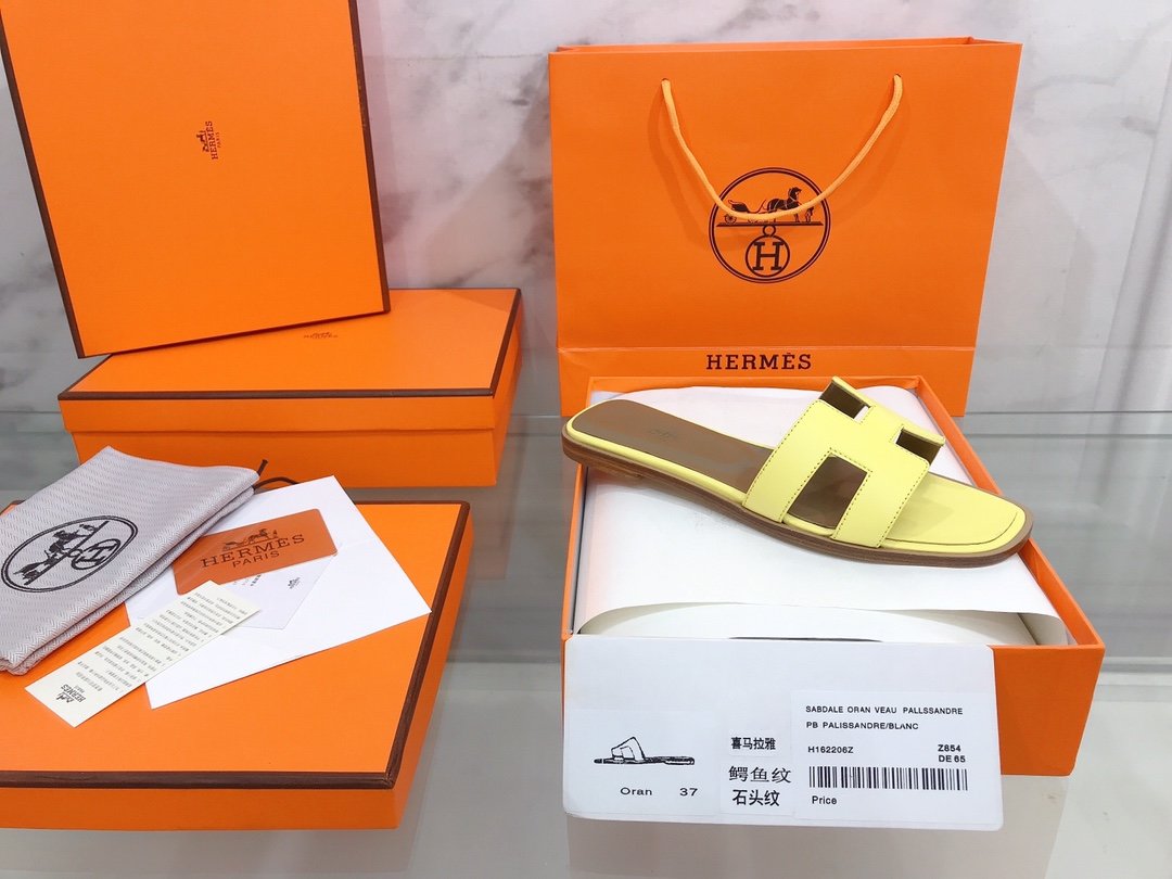 Hermes Oran Sandal Cream