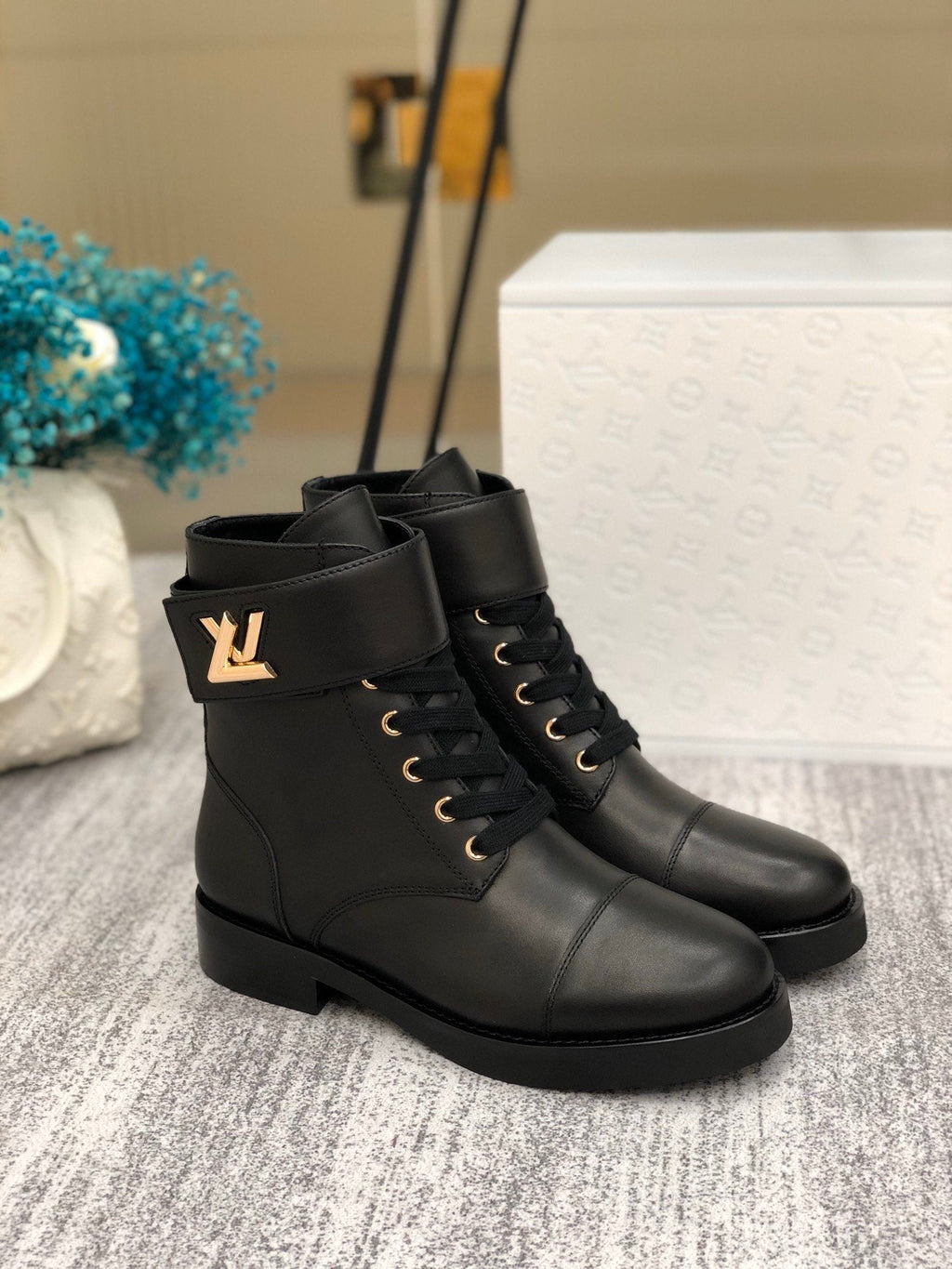 Louis Vuitton Wonderland Ranger Black