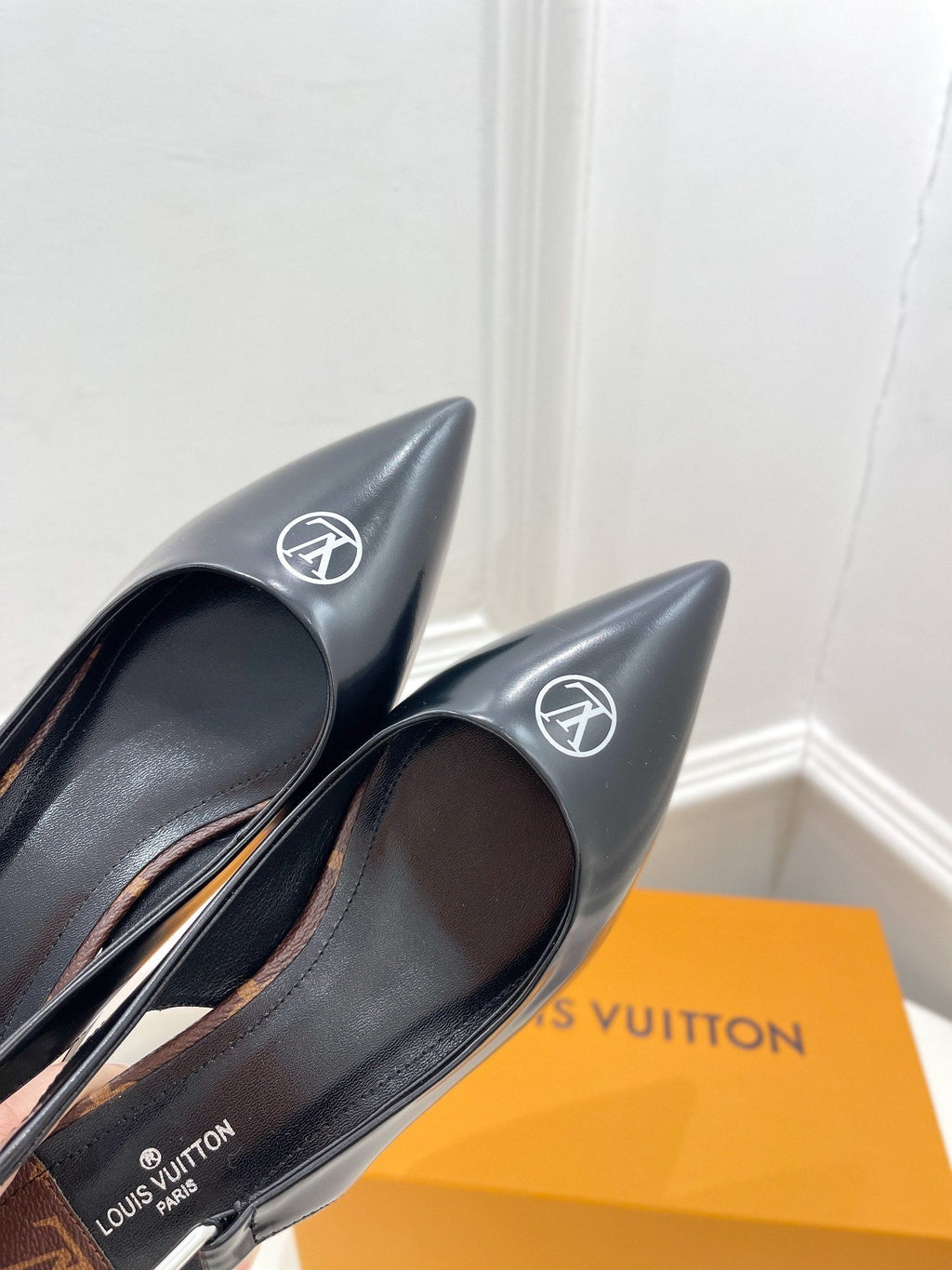 Louis Vuitton Magnetic Slingback Pump Black