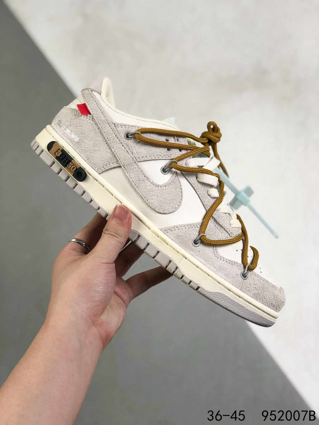 Nike Dunk Low Off-White Lot List