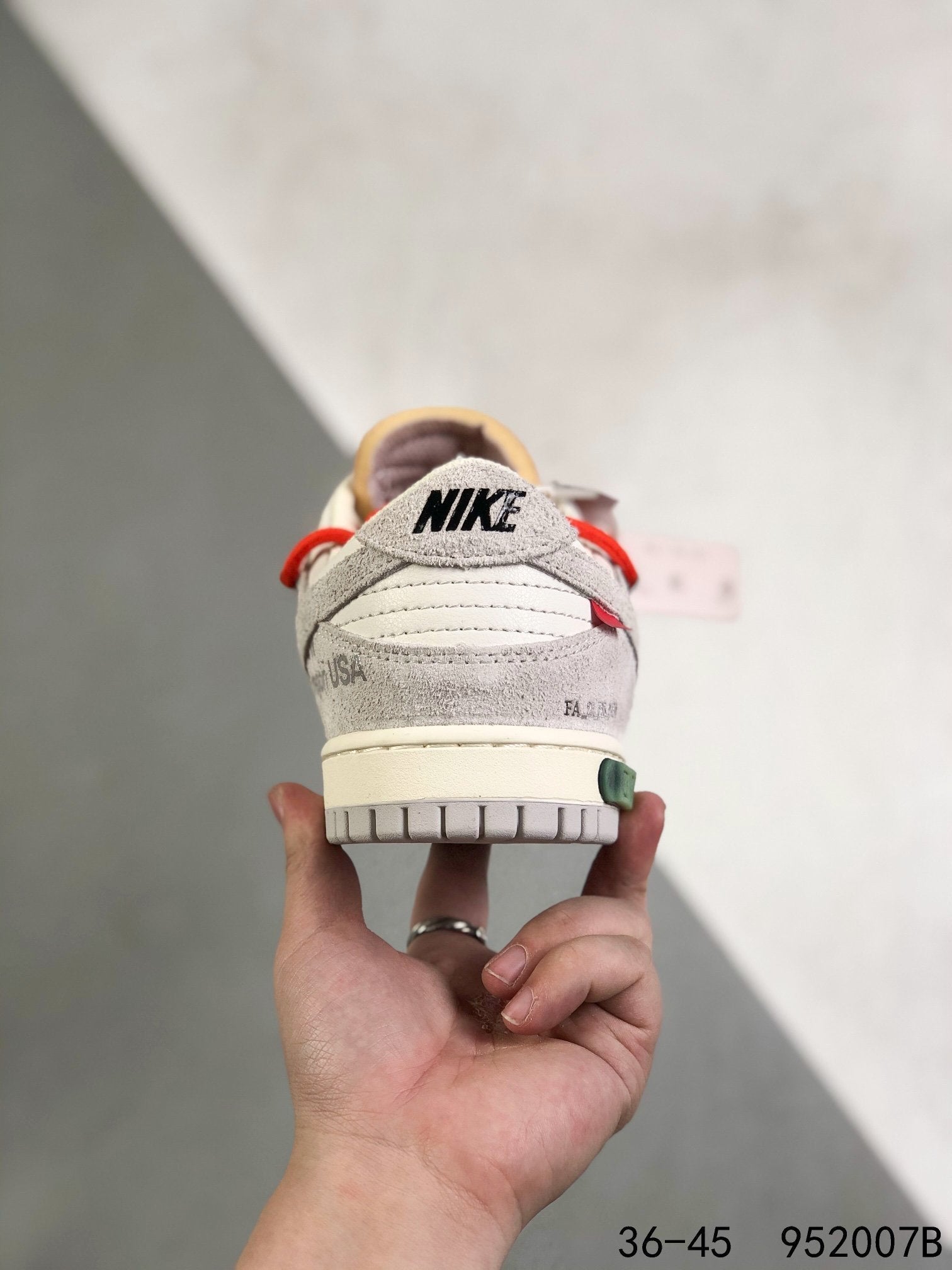 Nike Dunk Low Off-White Lot List