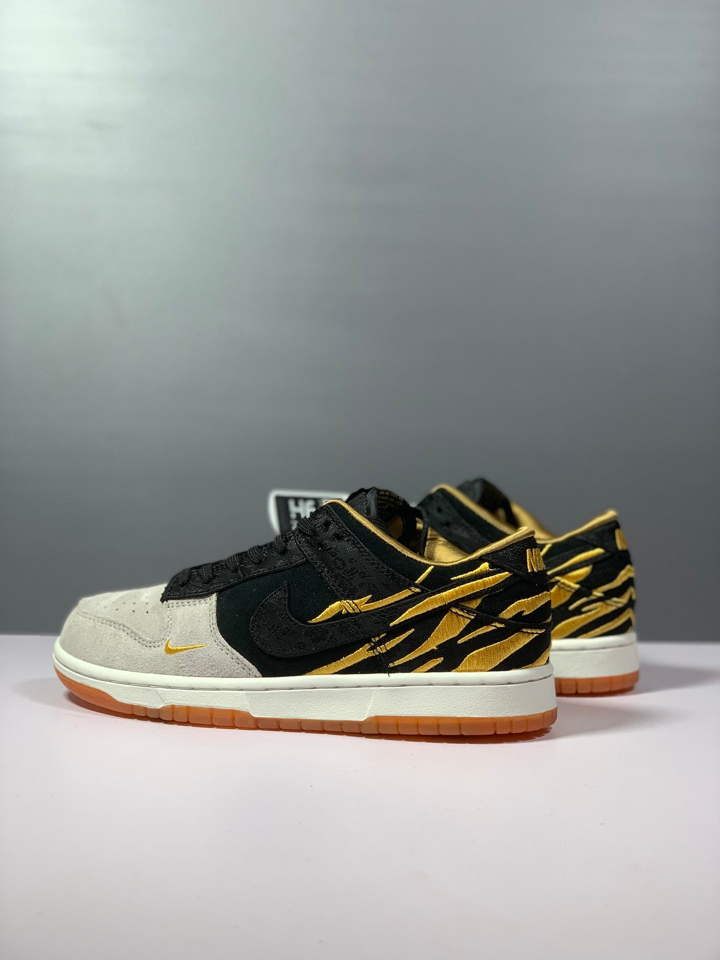 Nike Dunk Low GS God Of Wealth