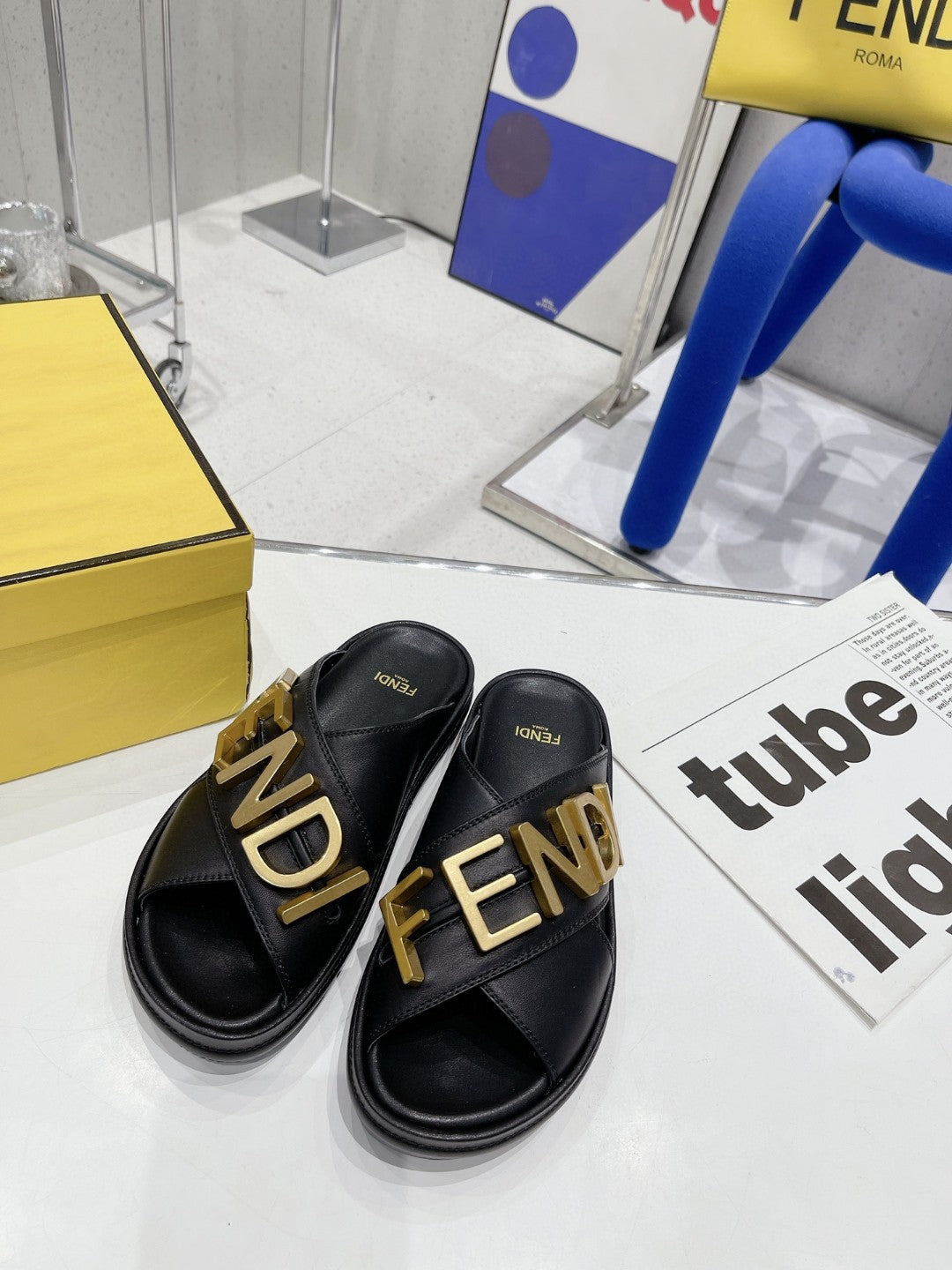 Fendi Graphy Black