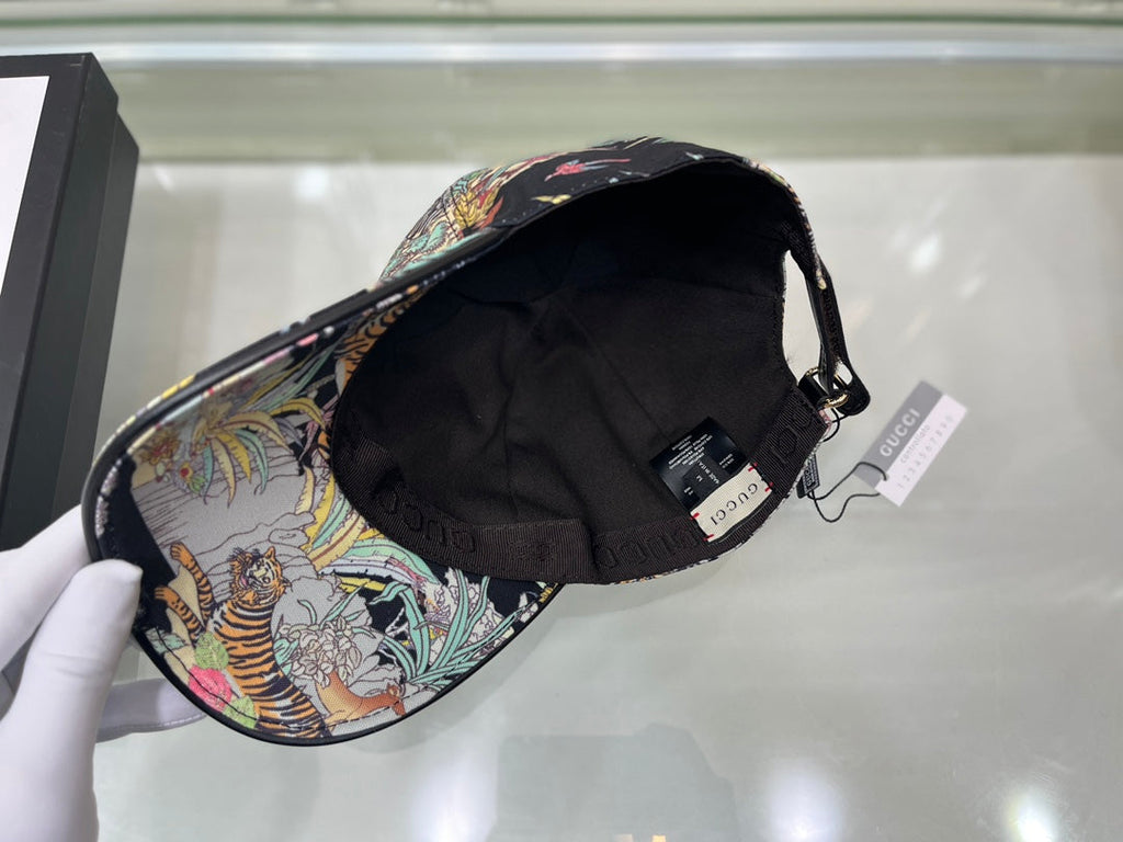 Gucci Canvas Baseball Cap Tiger