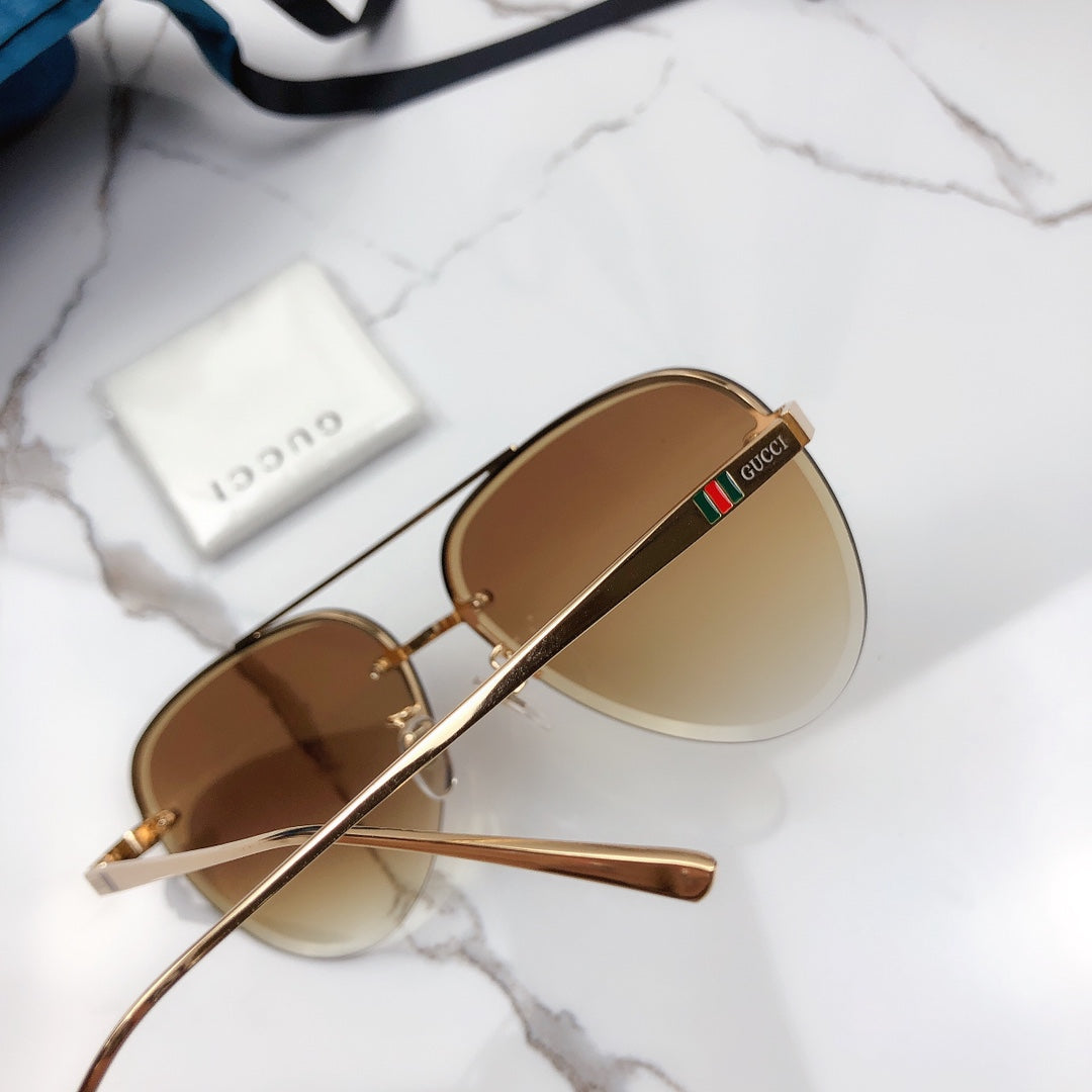 Gucci Navigator Frame Sunglasses