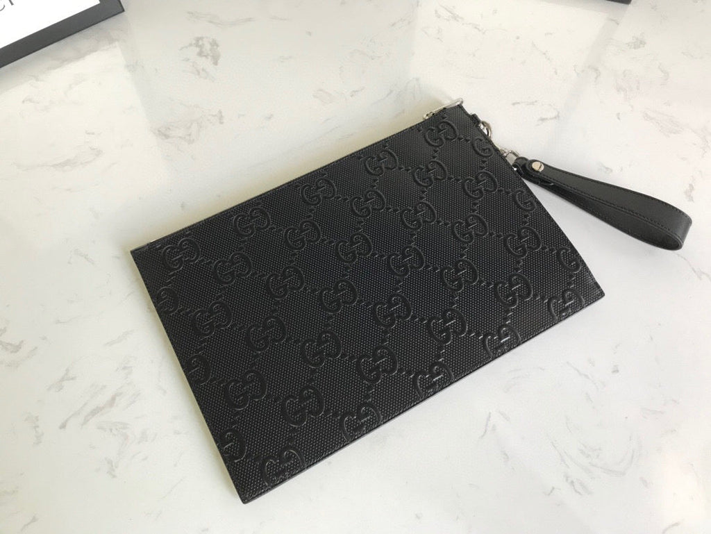 Gucci Supreme Pouch 31cm Black