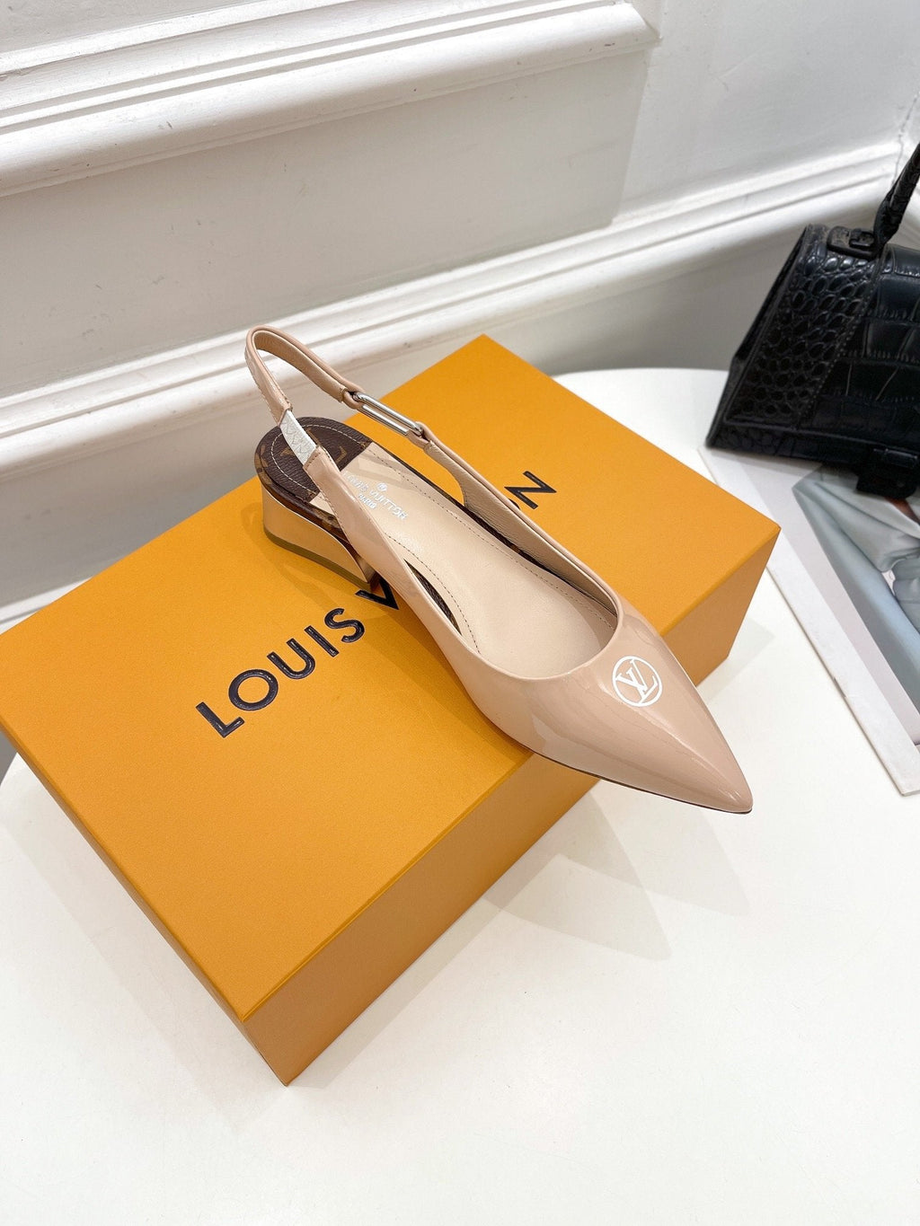 Louis Vuitton Magnetic Slingback Pump Nude
