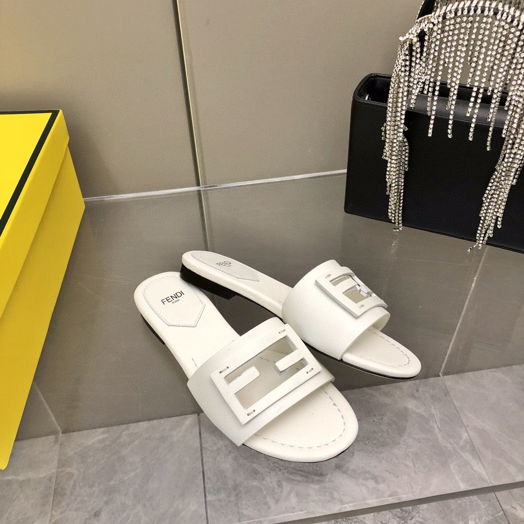 Fendi Baguette White