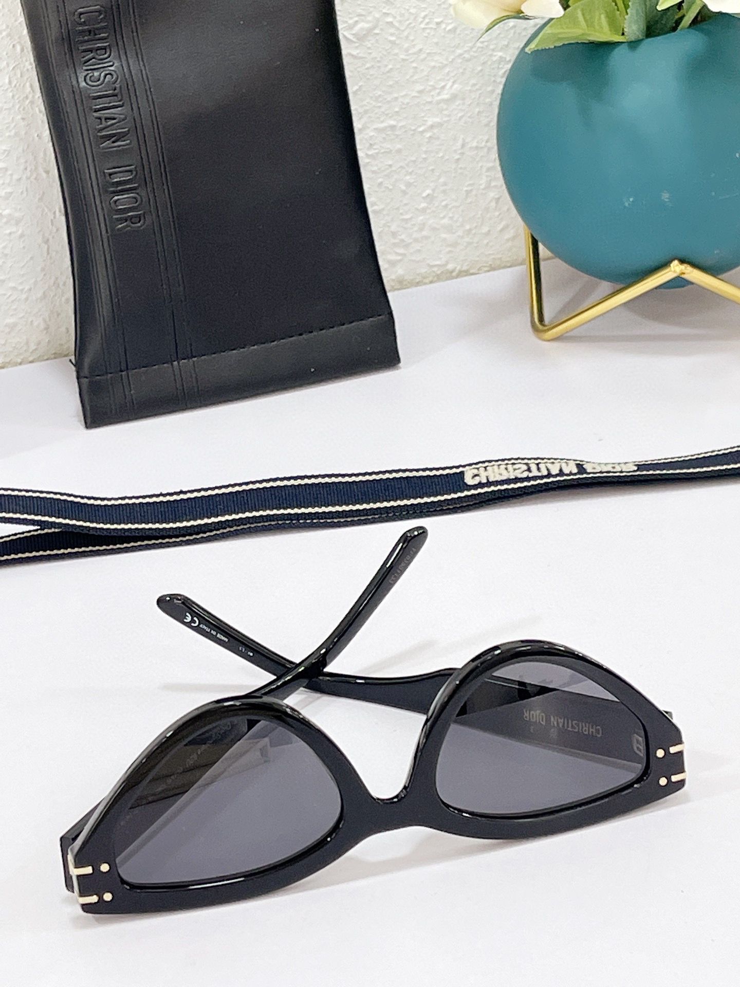 Dior Signature B2U