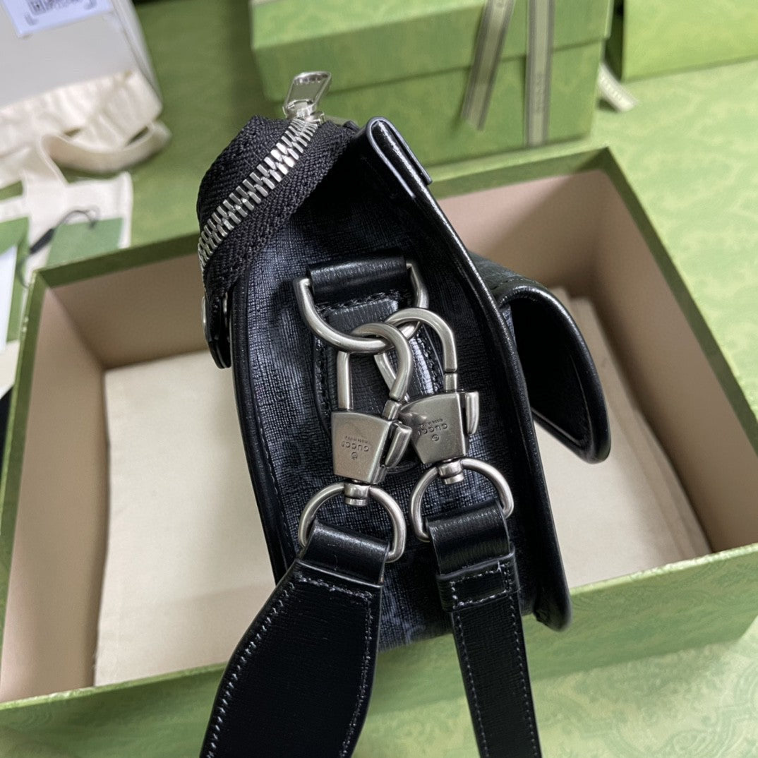 Gucci Messenger Bag With Interlocking G 21cm Black