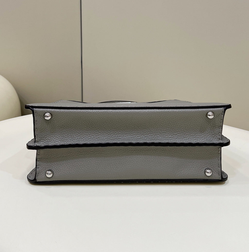 Fendi Peekaboo Iseeu Medium Grey 33cm