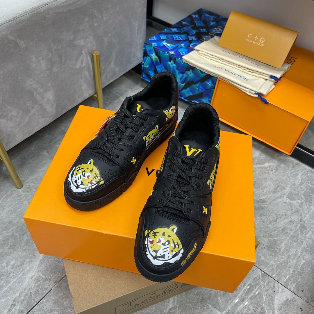 Louis Vuitton Trainer Sneaker