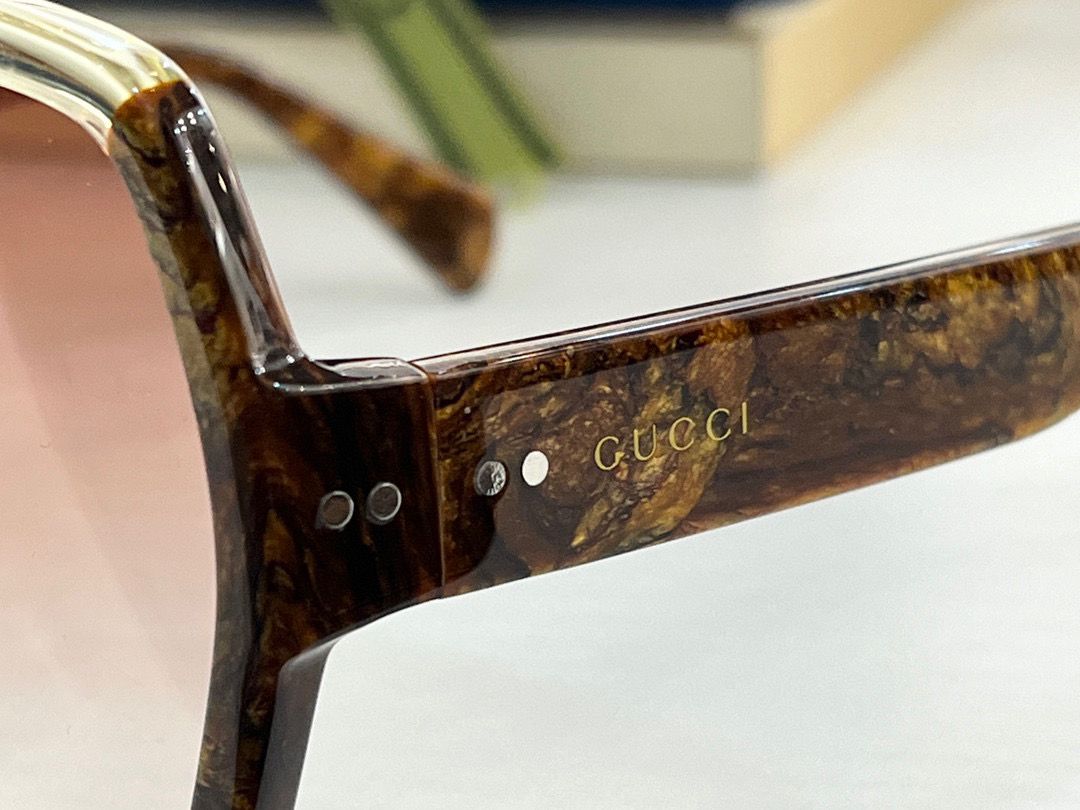 Gucci Square Frame Sunglasses