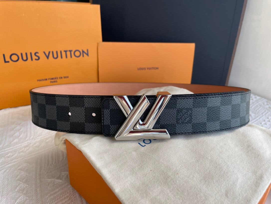 Louis Vuitton Initiales Reversible