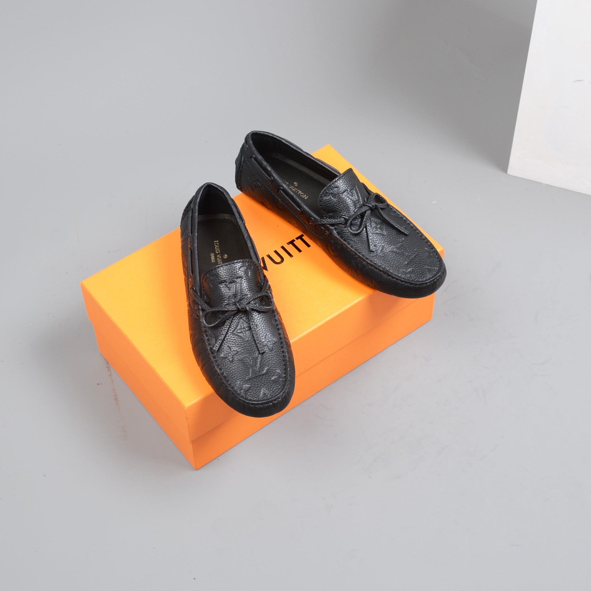 Louis Vuitton Driver Moccasin