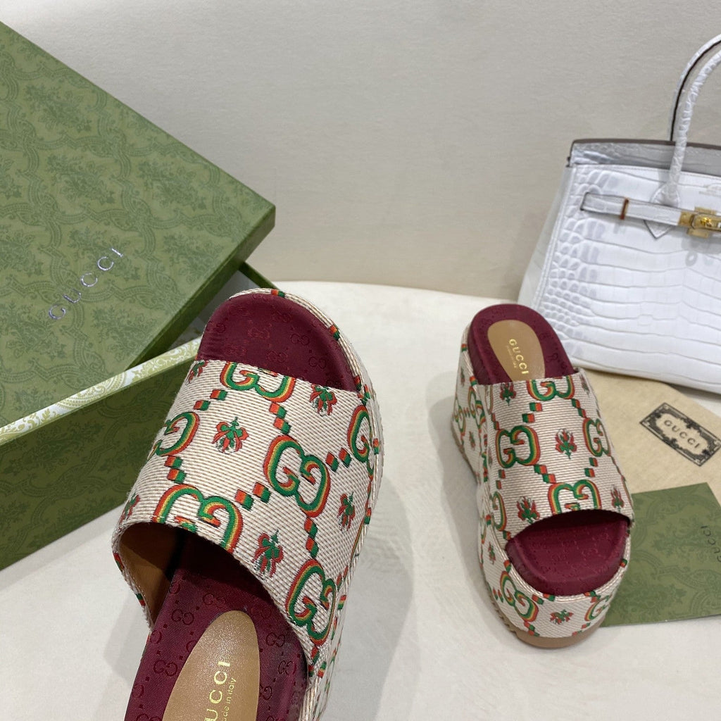 Gucci Platform Slide Sandal Beige
