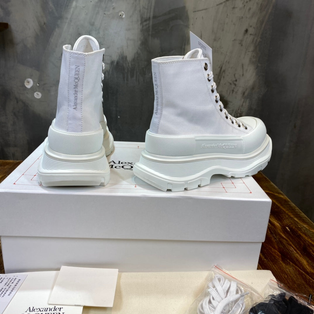 Alexander McQueen Tread Slick Boot