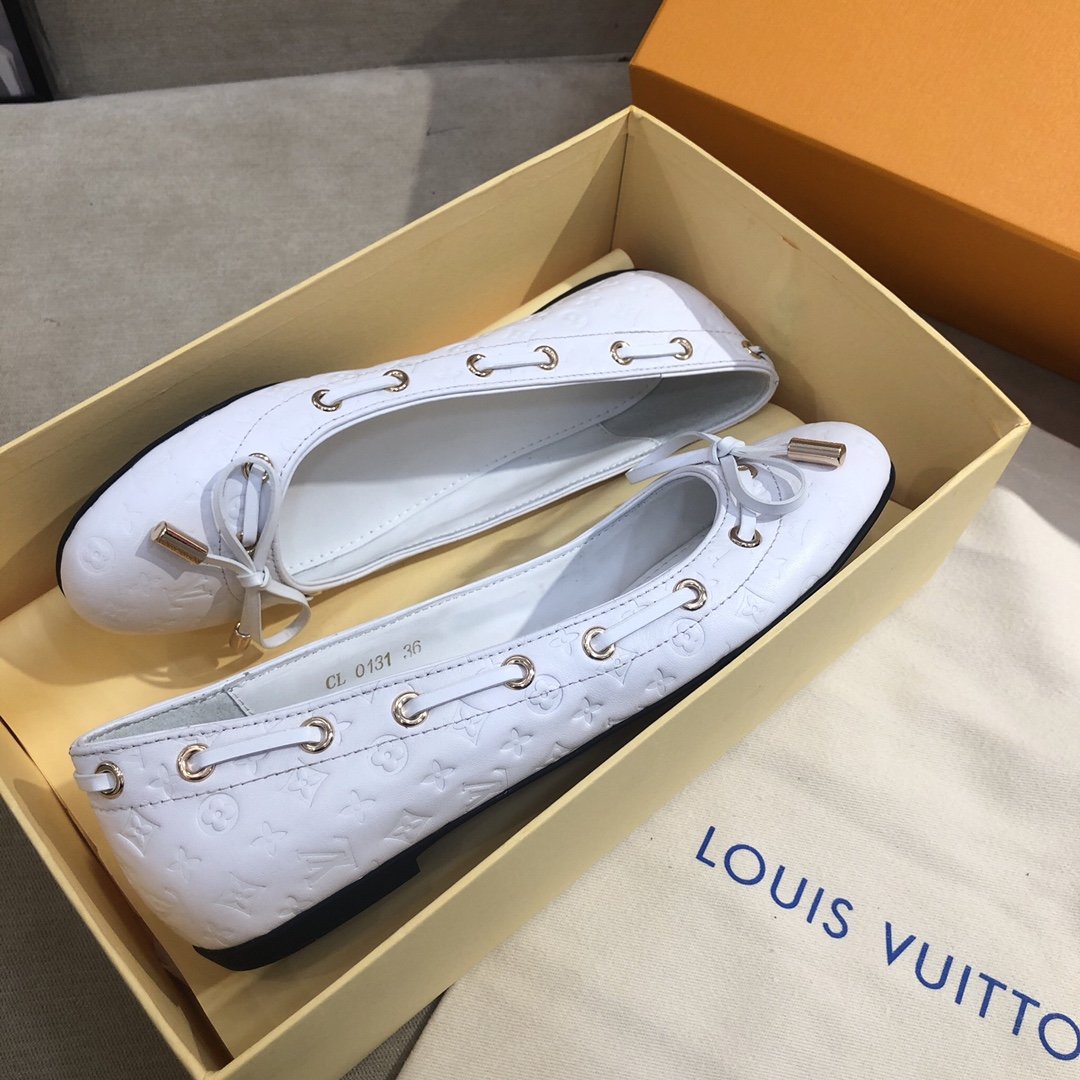 Louis Vuitton Gloria Flat Loafer White