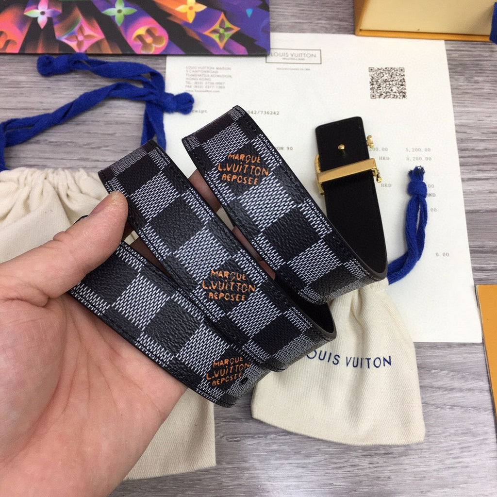Louis Vuitton LV Initiales Belt Black