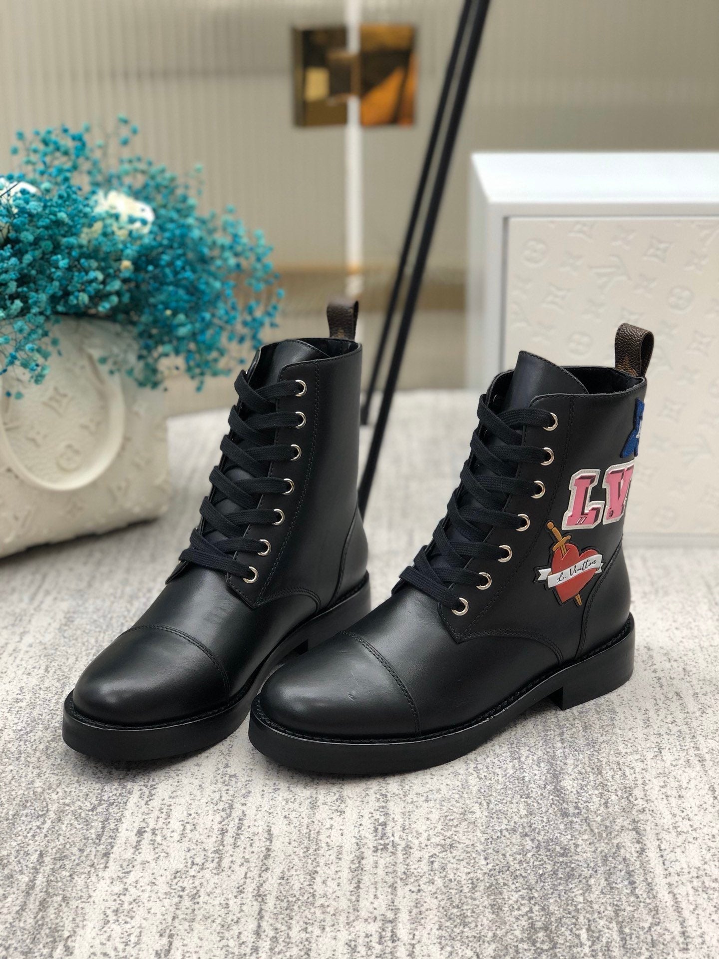Louis Vuitton Wonderland Ranger Black