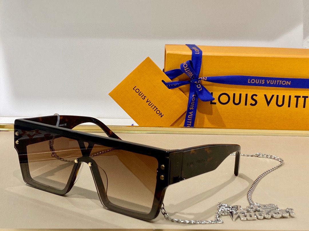 Louis Vuitton Grease Mask Sunglasses