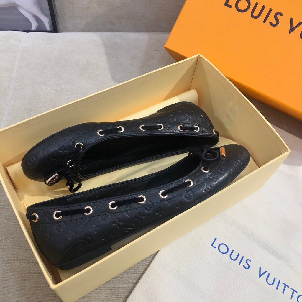 Louis Vuitton Gloria Flat Loafer Black