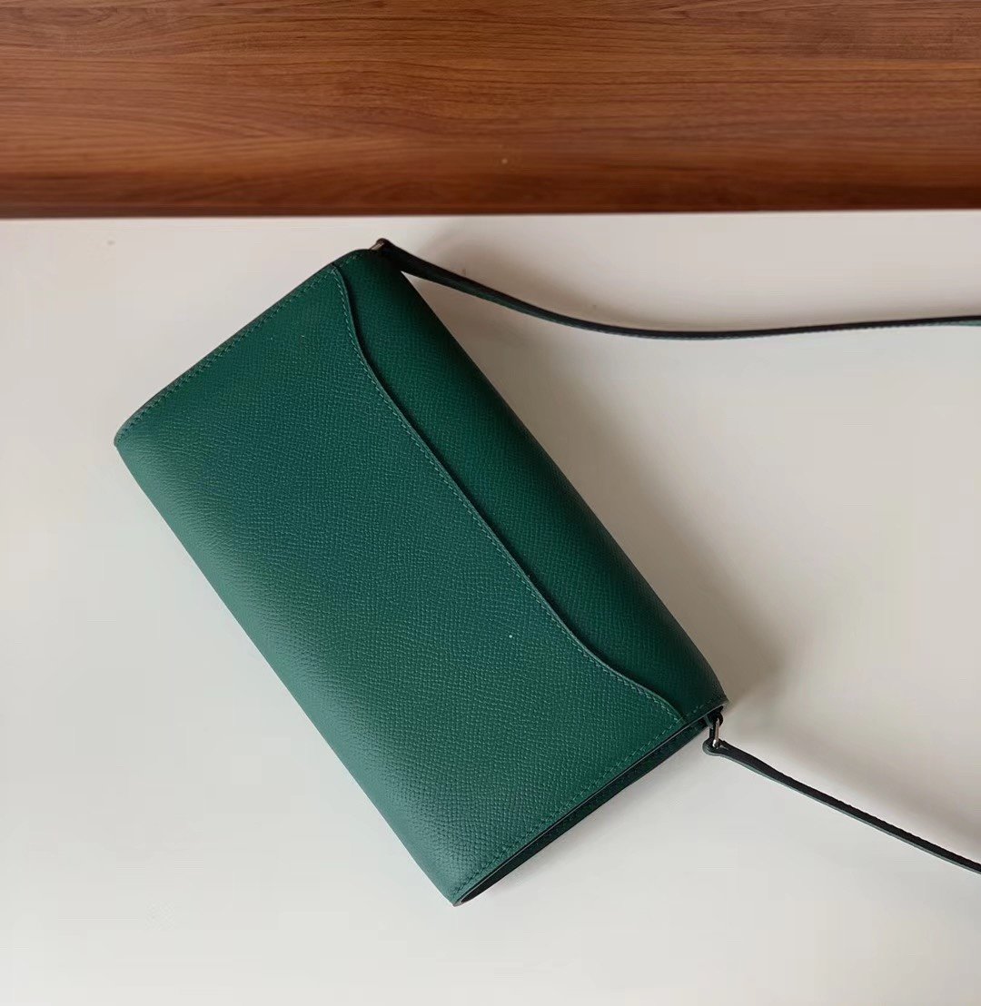 Hermes Constance Togo 21cm Green