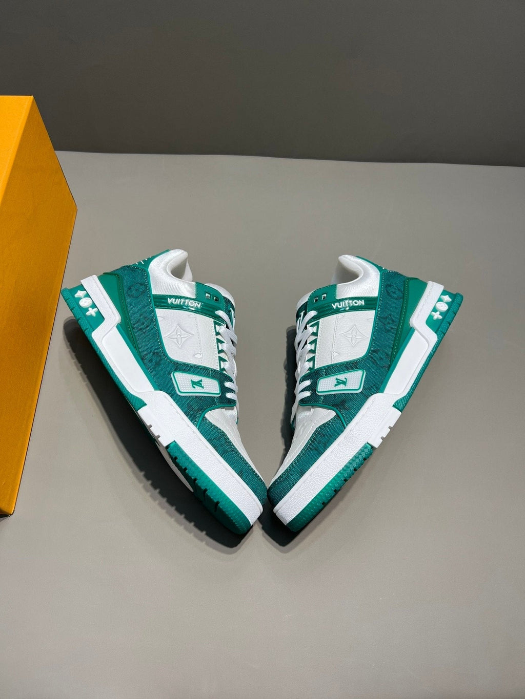 Louis Vuitton Trainer Sneaker