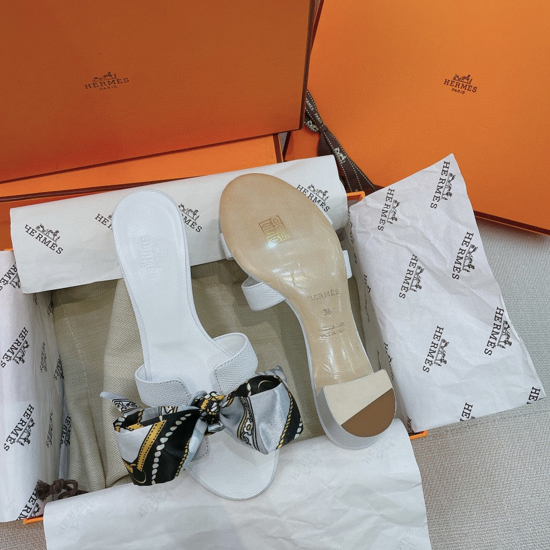 Hermes Oasis White
