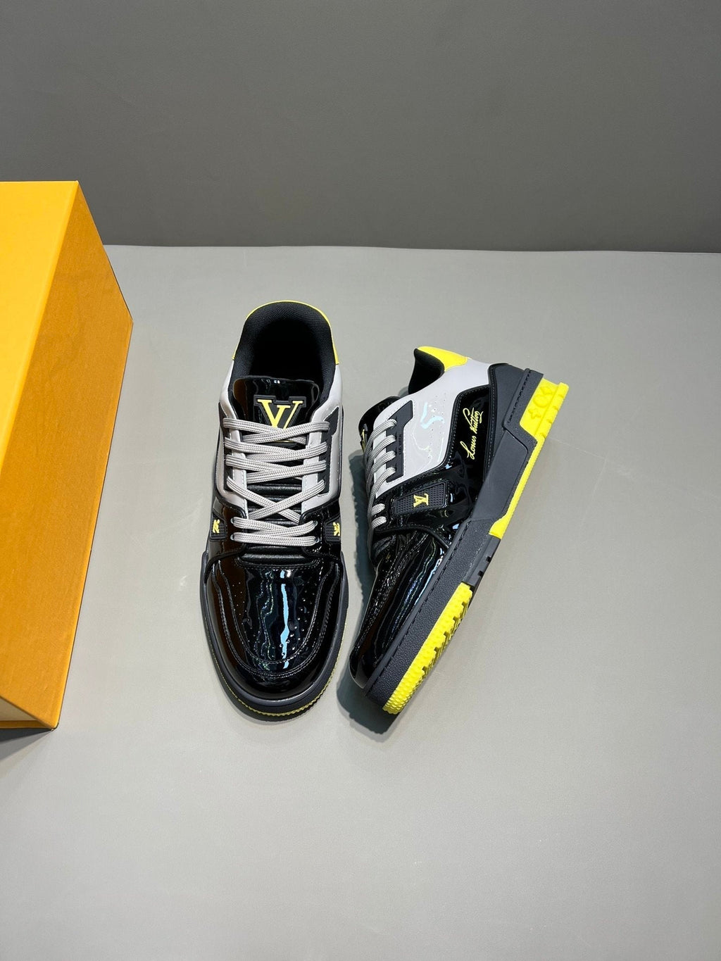 Louis Vuitton Trainer Sneaker