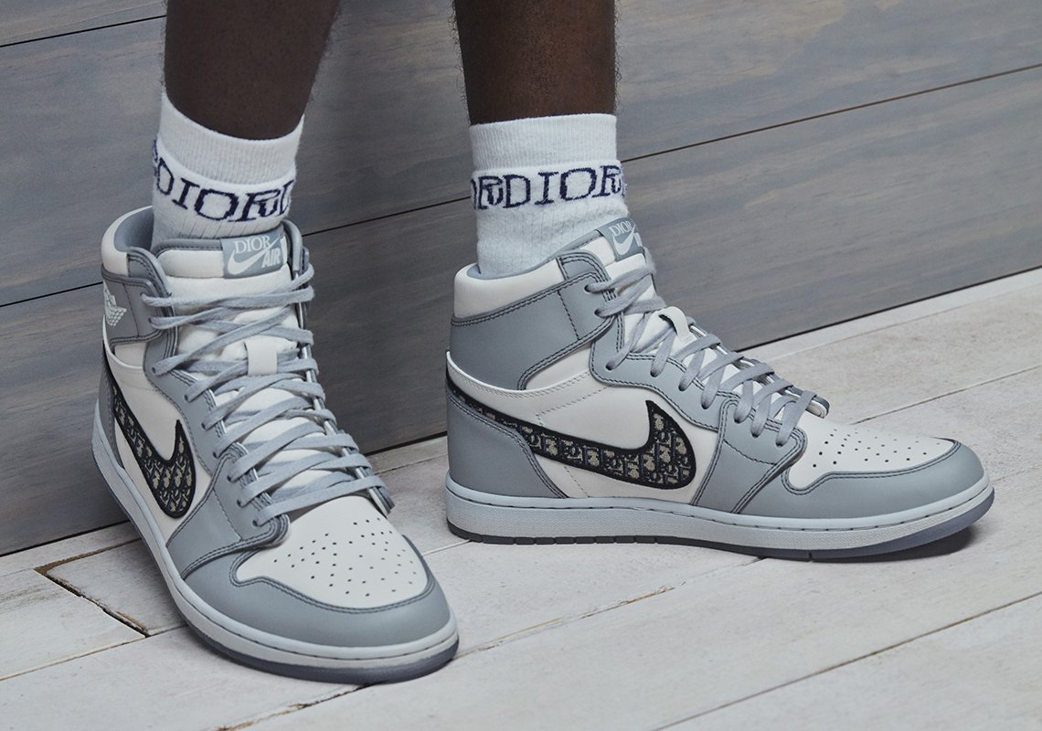 Nike Dior x Air Jordan High Top Women