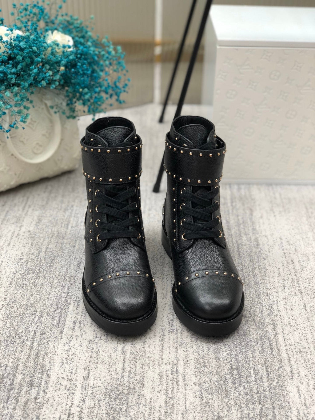 Louis Vuitton Wonderland Ranger Black