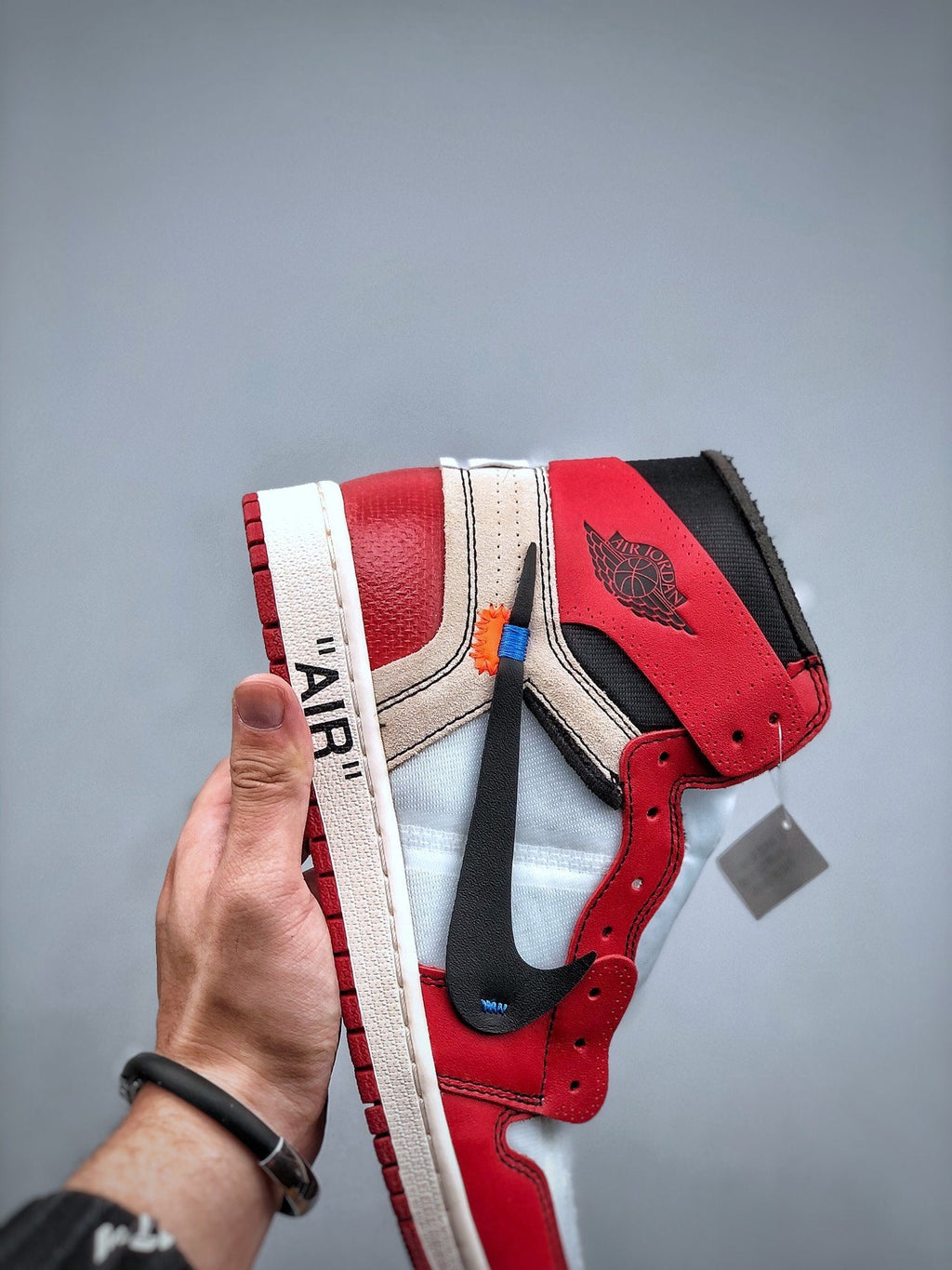 Nike Air Jordan 1 Retro High Off-White Chicago