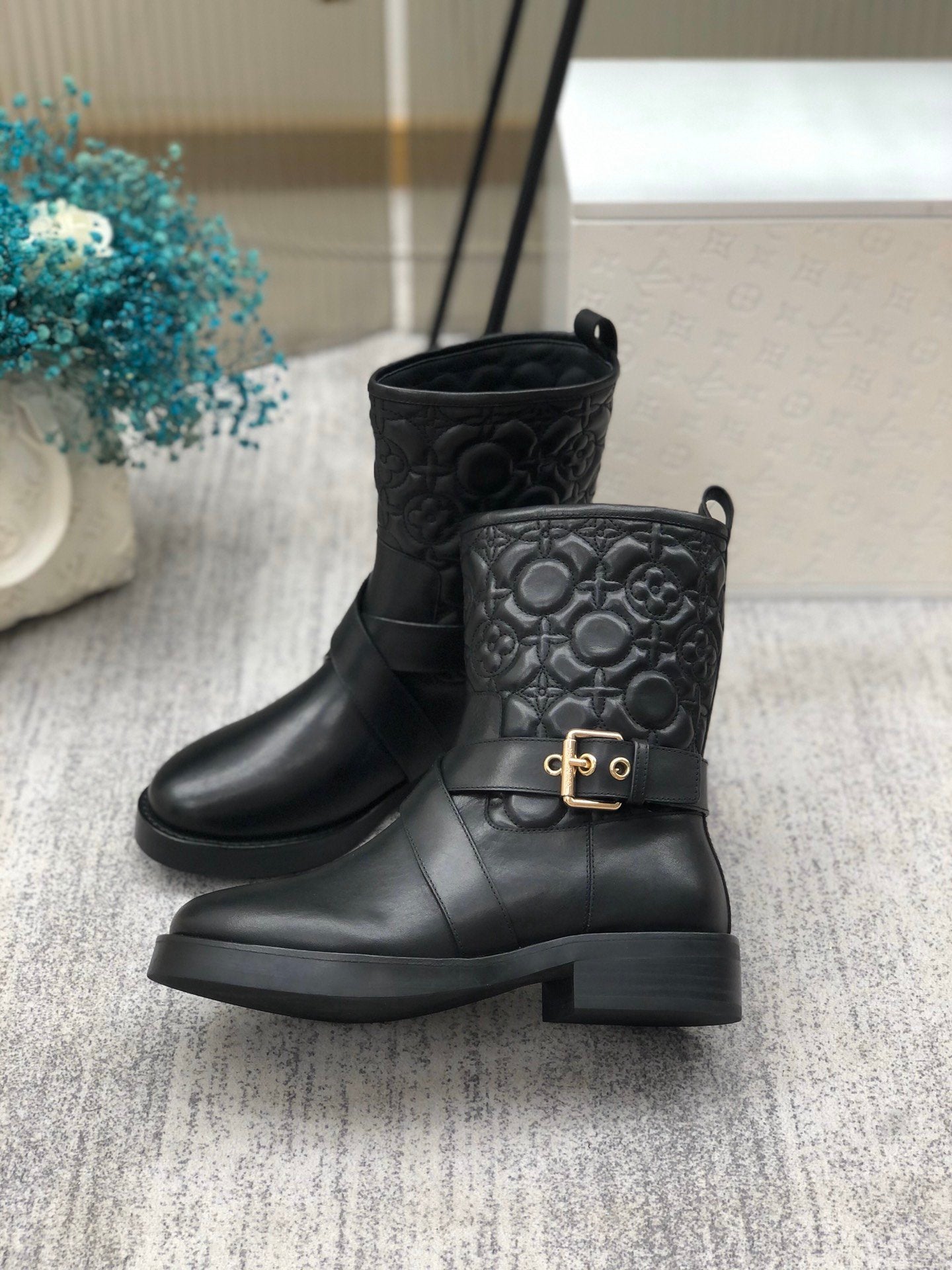 Louis Vuitton Discovery Flat Ankle Boot Black