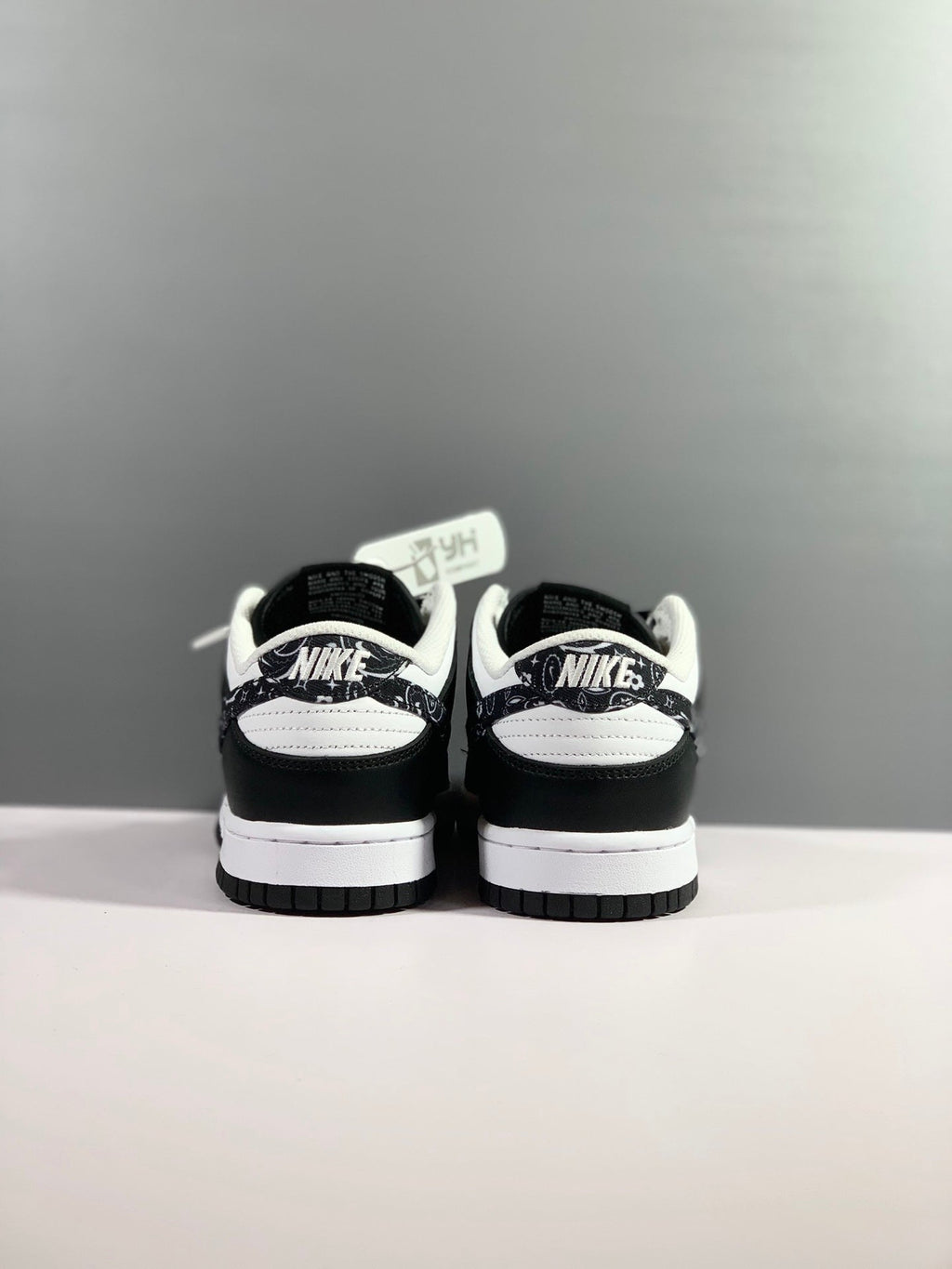 Nike SB Dunk Low Top