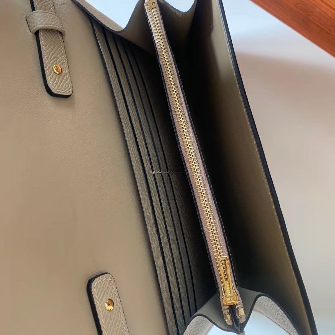 Hermes Constance Togo 21cm Cream