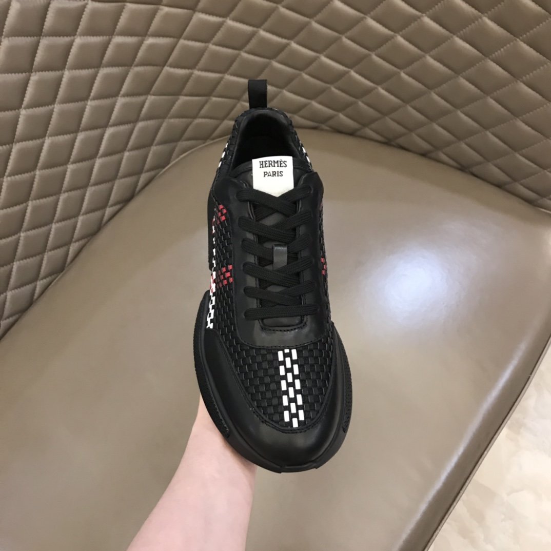 Hermes Trail Sneaker