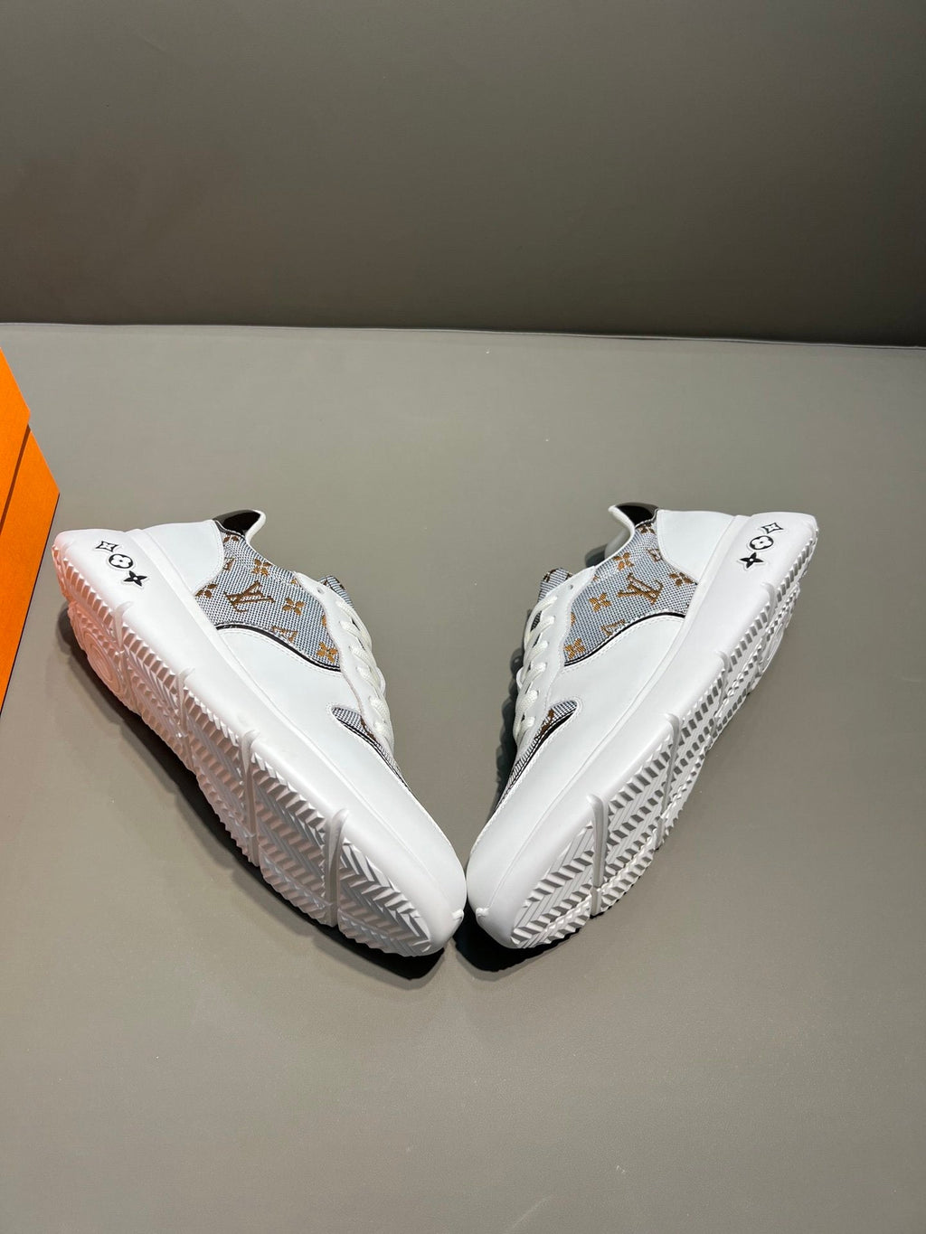 Louis Vuitton Trainer Sneaker