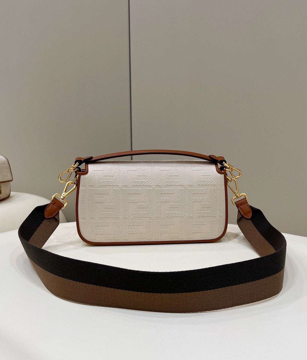 Fendi Baguette Midi 27cm White