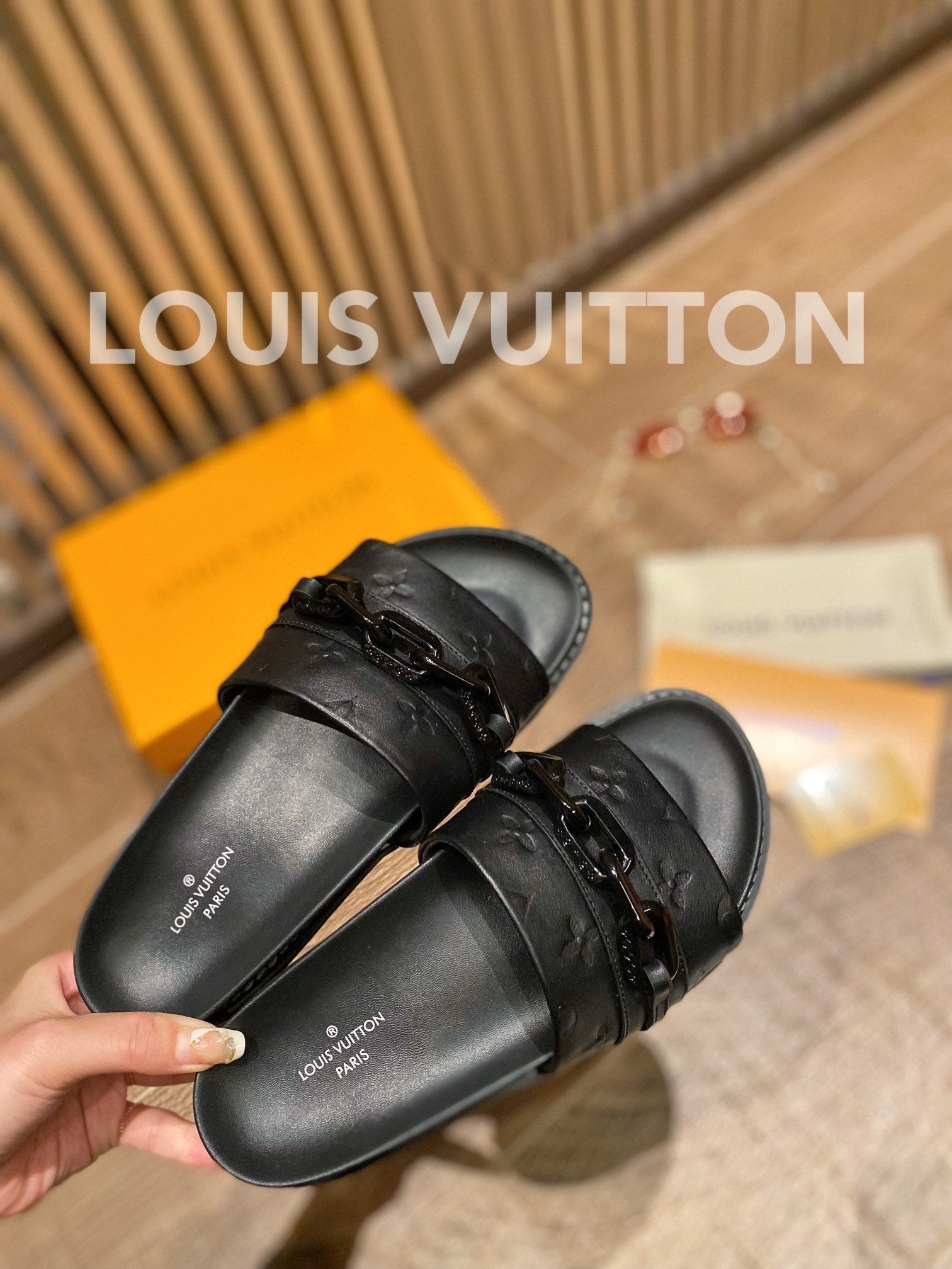 Louis Vuitton Unset Flat Comfort Mule Black